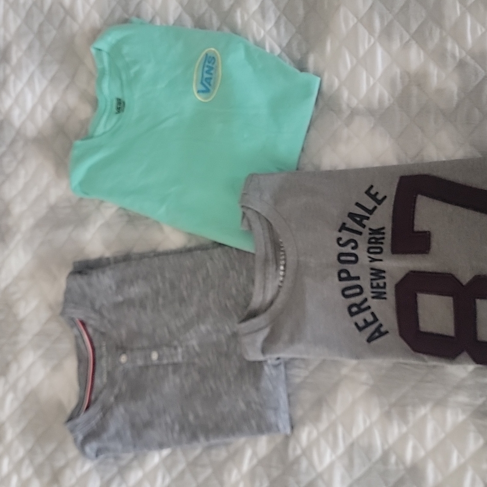 Bundle of 3 men's S/M shirts